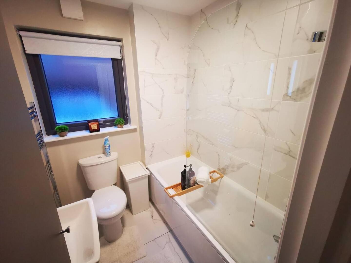 Belfast Central 2 Bedroom Luxurious Modern Stay 外观 照片