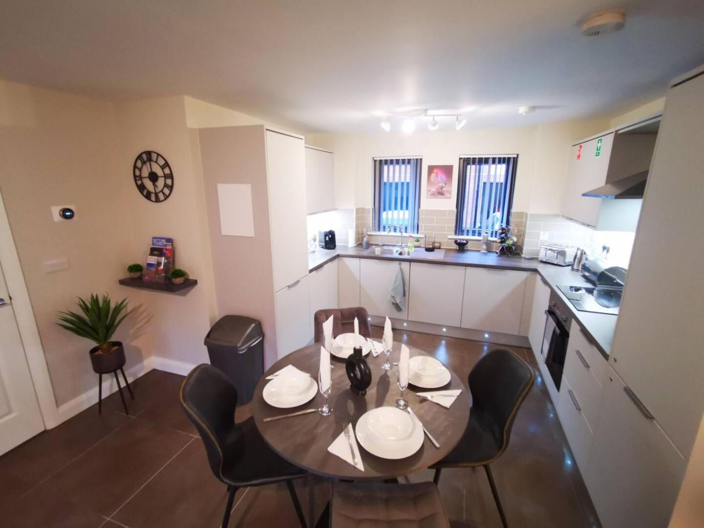 Belfast Central 2 Bedroom Luxurious Modern Stay 外观 照片