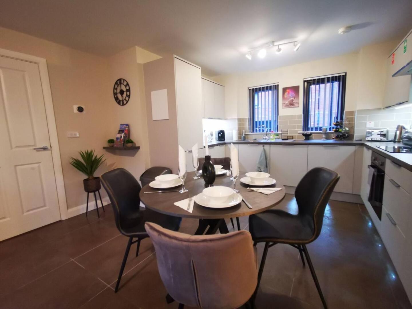 Belfast Central 2 Bedroom Luxurious Modern Stay 外观 照片