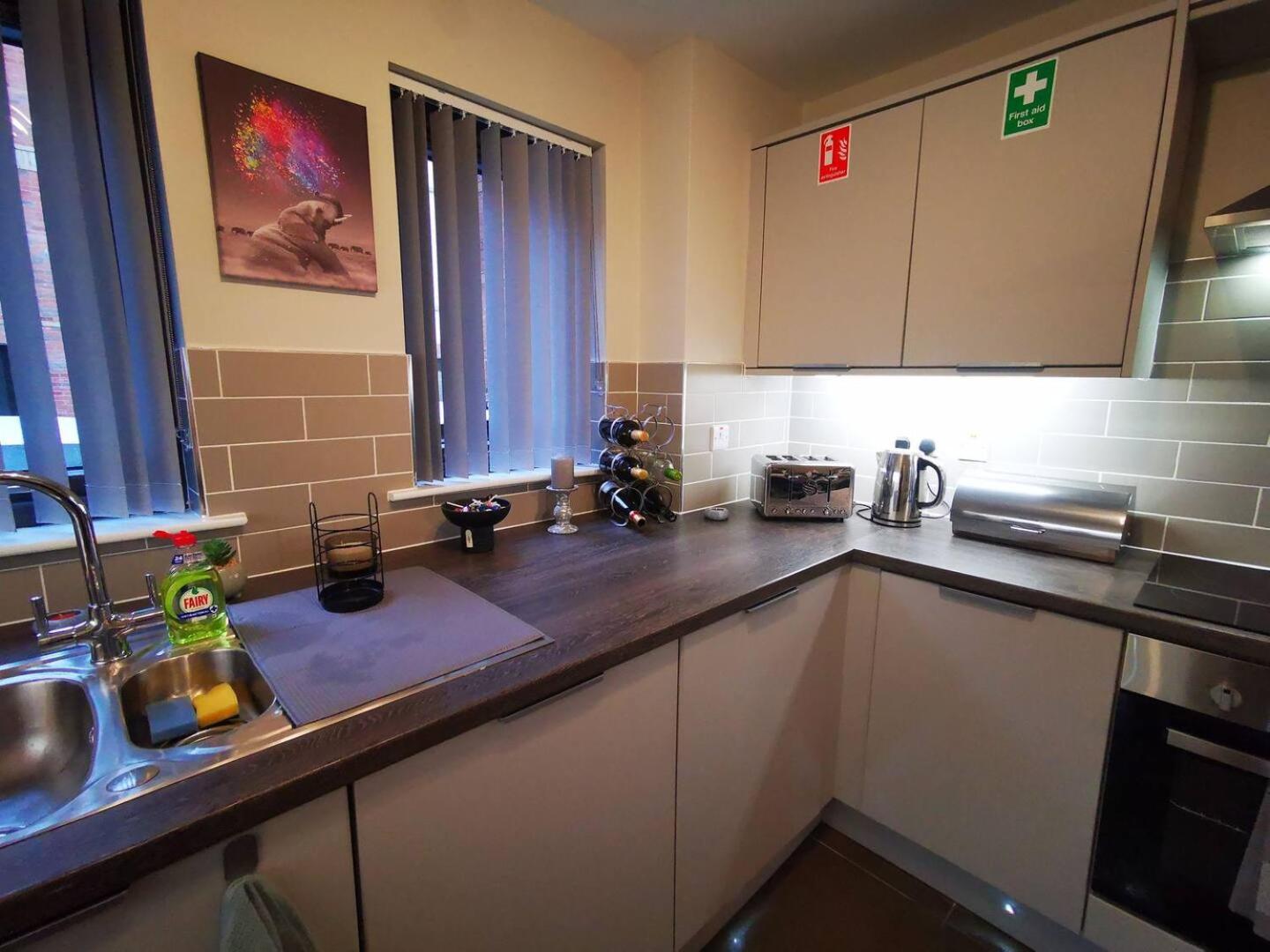 Belfast Central 2 Bedroom Luxurious Modern Stay 外观 照片