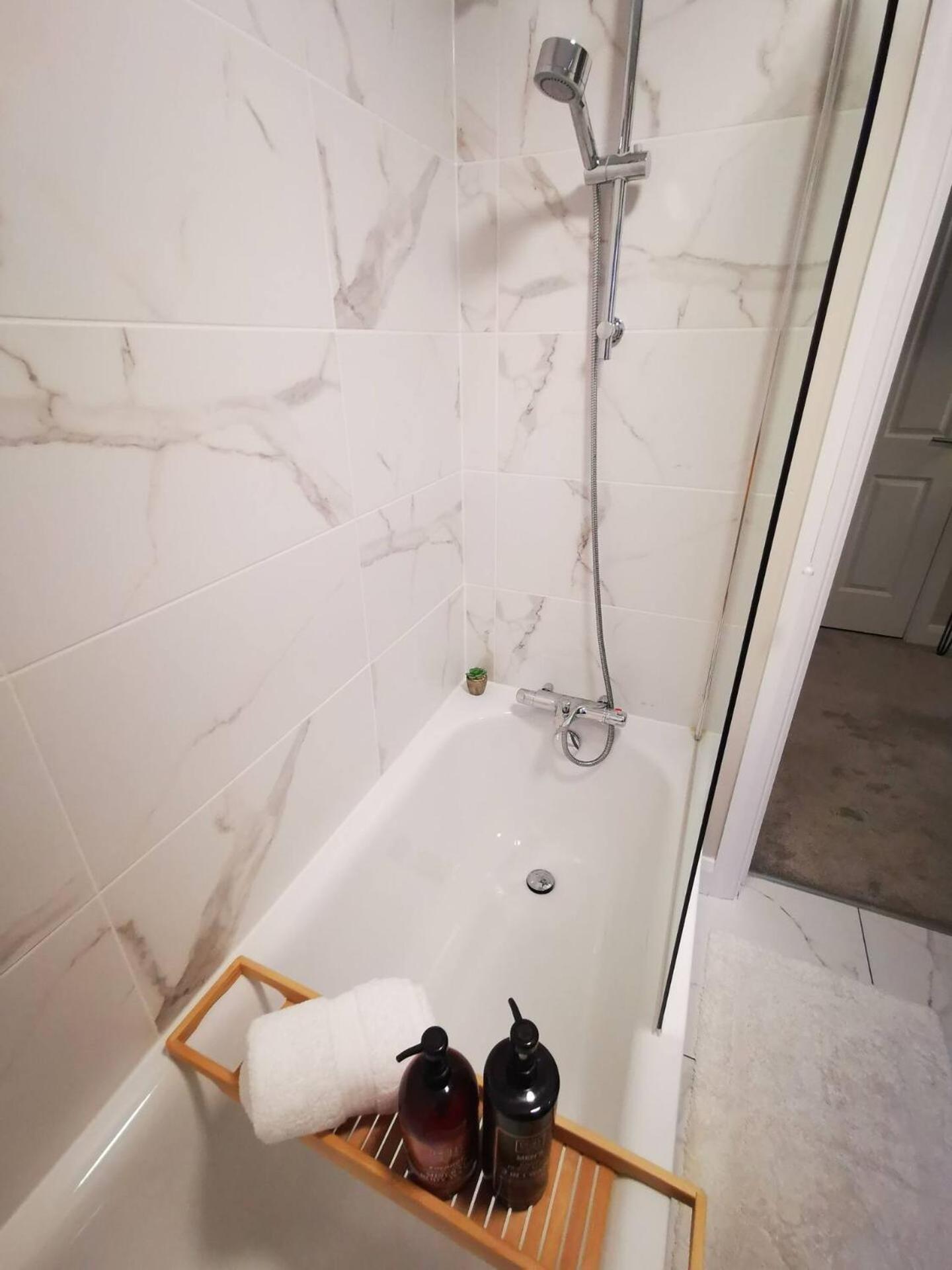 Belfast Central 2 Bedroom Luxurious Modern Stay 外观 照片