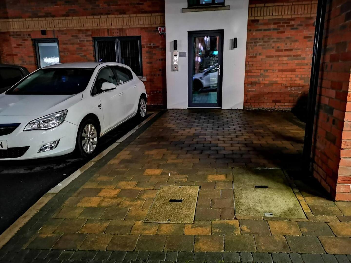Belfast Central 2 Bedroom Luxurious Modern Stay 外观 照片